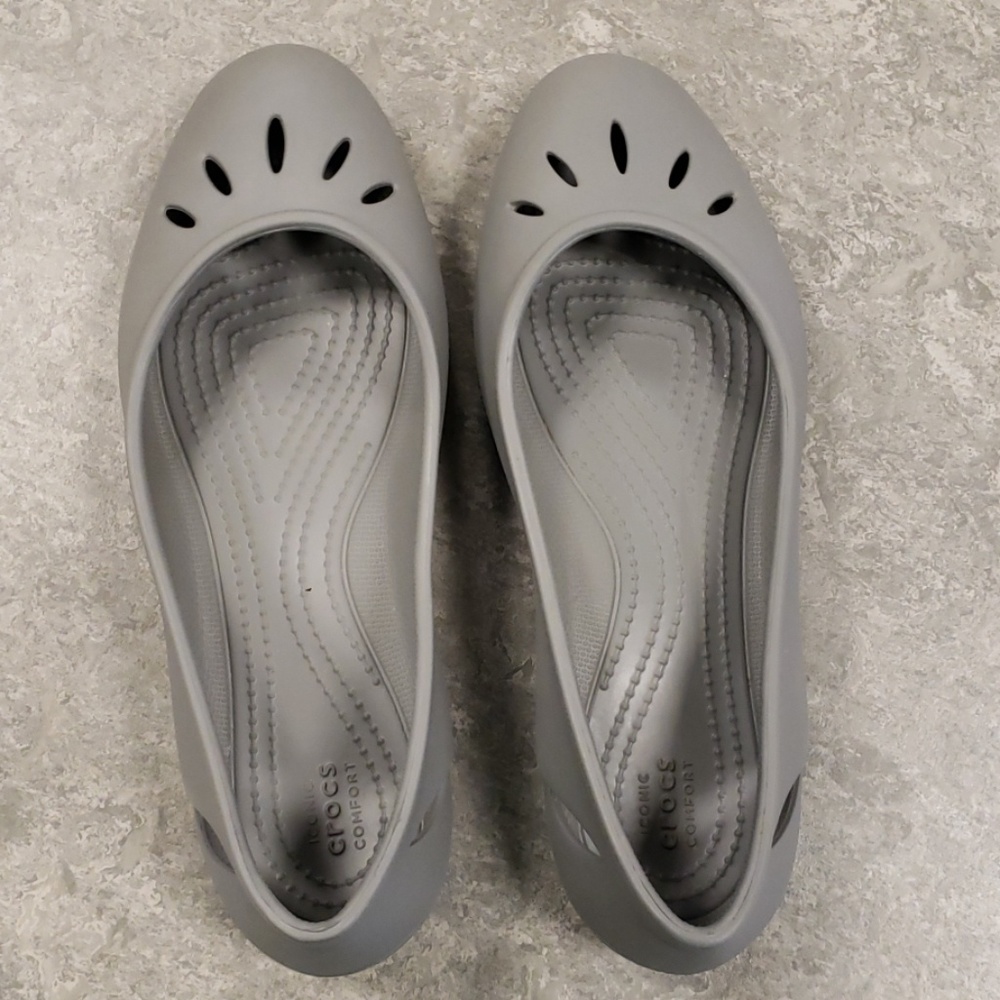 Crocs flats